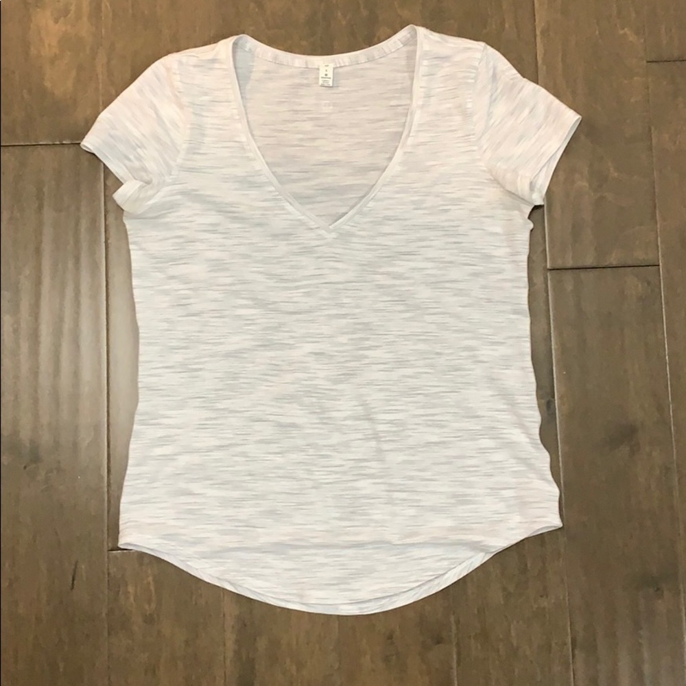 Lululemon v-neck T-shirt